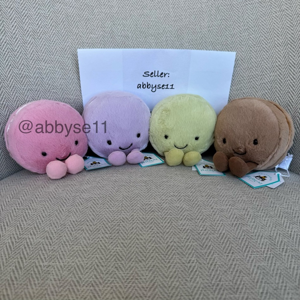 Jellycat Amuseables Macaron - Mia May Max Mona - Authentic - BNWT - Fast Ship